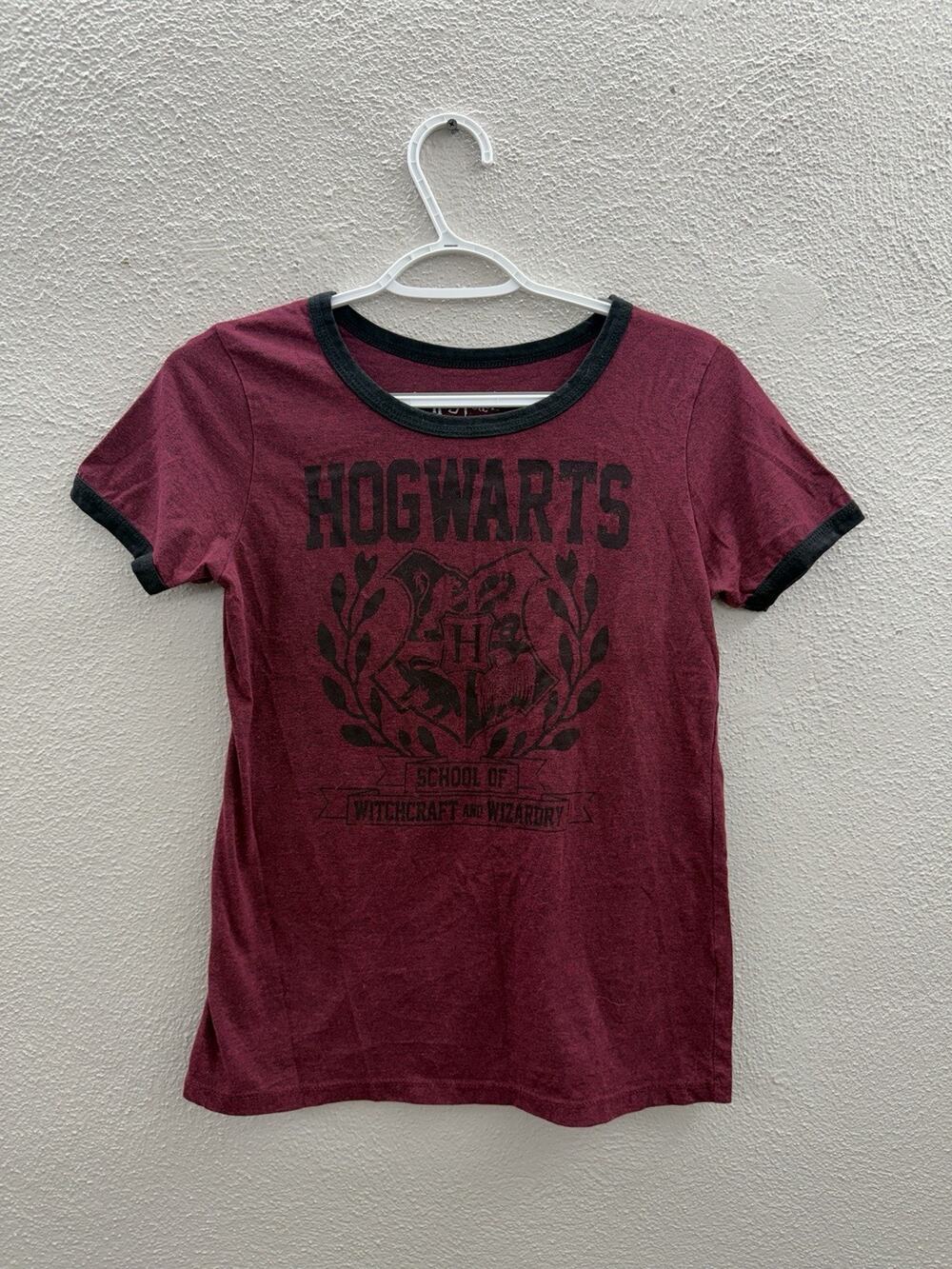 Harry Potter Womens Shirt Size Medium Maroon Hogwarts Short Sleeve